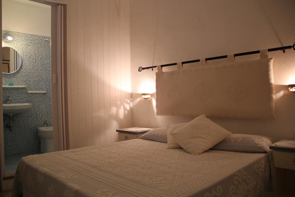 B&B La Pintadera Santa Teresa Gallura Værelse billede